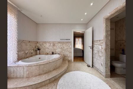 Apartamento para alugar com 492m², 6 quartos e 4 vagasBanheiro suíte master 