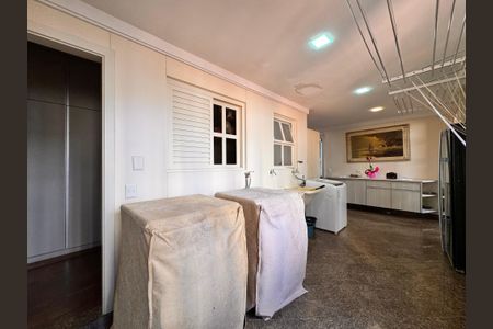 Apartamento para alugar com 492m², 6 quartos e 4 vagasLavanderia