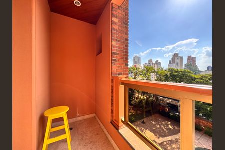 Apartamento para alugar com 492m², 6 quartos e 4 vagasSacada da suíte 3