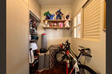 Apartamento para alugar com 492m², 6 quartos e 4 vagasQuarto de serviço 