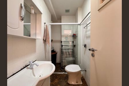 Apartamento para alugar com 492m², 6 quartos e 4 vagasBanheiro de serviço