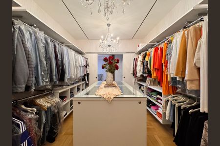 Apartamento para alugar com 492m², 6 quartos e 4 vagasCloset suíte master 