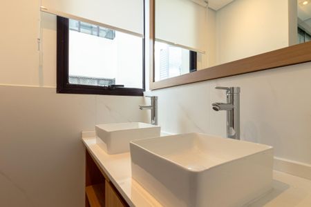 Apartamento à venda com 75m², 2 quartos e 1 vagaBanheiro da Suíte