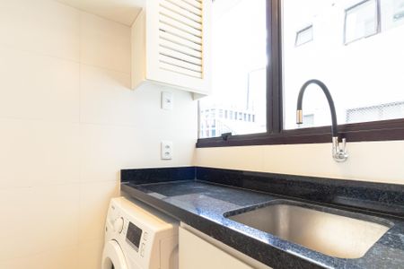 Apartamento à venda com 75m², 2 quartos e 1 vagaÁrea de Serviço