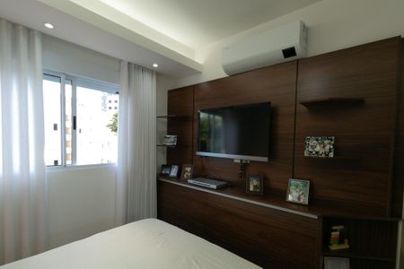 Apartamento à venda com 146m², 3 quartos e 2 vagas Apartamento à venda com 146m², 3 quartos e 2 vagasSuíte