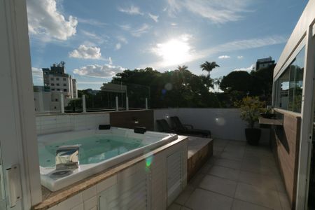 Apartamento à venda com 146m², 3 quartos e 2 vagas Apartamento à venda com 146m², 3 quartos e 2 vagasÁrea Externa da Área Gourmet