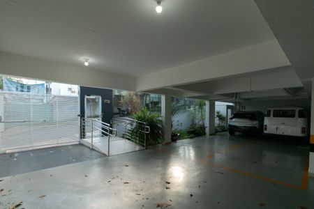 Apartamento à venda com 146m², 3 quartos e 2 vagas Apartamento à venda com 146m², 3 quartos e 2 vagasÁrea comum - Garagem