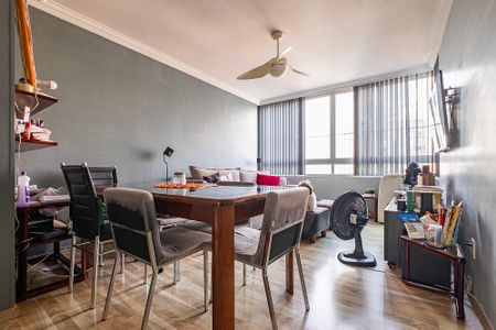 Apartamento à venda com 125m², 3 quartos e 1 vaga Apartamento à venda com 125m², 3 quartos e 1 vagaSala