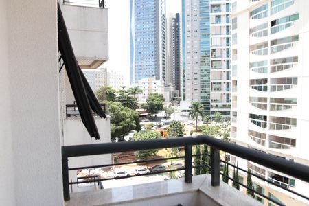 Apartamento para alugar com 37m², 1 quarto e 1 vagaVaranda