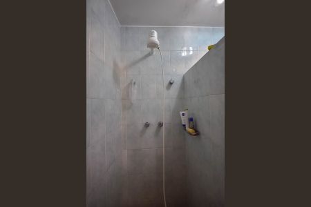 Casa à venda com 600m², 4 quartos e 10 vagas Casa à venda com 600m², 4 quartos e 10 vagasChuveiro do banheiro da Suíte 3