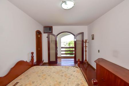 Casa à venda com 600m², 4 quartos e 10 vagas Casa à venda com 600m², 4 quartos e 10 vagasSuíte 3