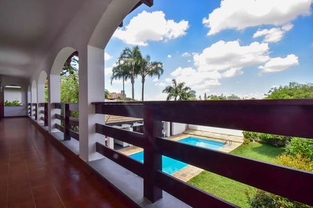 Casa à venda com 600m², 4 quartos e 10 vagas Casa à venda com 600m², 4 quartos e 10 vagasVaranda da Suíte 4