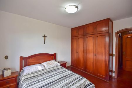 Casa à venda com 600m², 4 quartos e 10 vagas Casa à venda com 600m², 4 quartos e 10 vagasSuíte 1