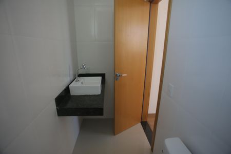 Apartamento à venda com 150m², 3 quartos e 2 vagasBanheiro da Suíte 2