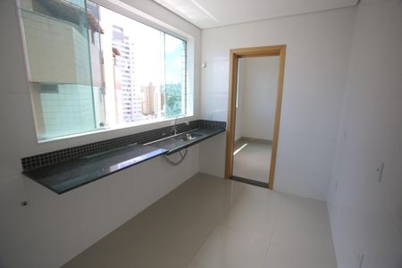 Apartamento à venda com 150m², 3 quartos e 2 vagasCozinha