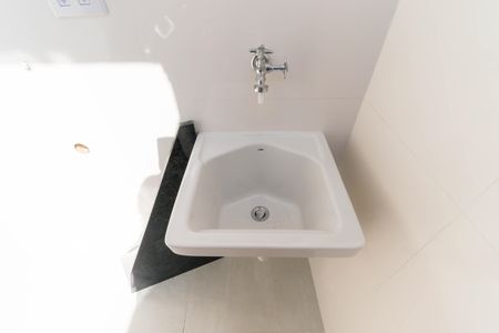 Casa de condomínio à venda com 84m², 2 quartos e 1 vagaÁrea de Serviço