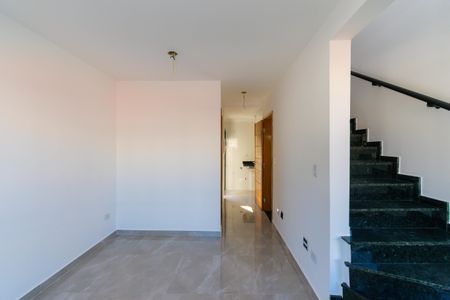 Casa de condomínio à venda com 84m², 2 quartos e 1 vagaSala