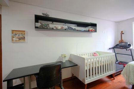 Casa à venda com 400m², 5 quartos e 4 vagasSuite 2