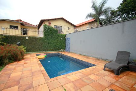 Casa à venda com 400m², 5 quartos e 4 vagasQuintal