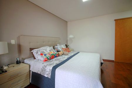 Casa à venda com 400m², 5 quartos e 4 vagasSuite Master