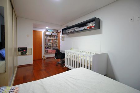 Casa à venda com 400m², 5 quartos e 4 vagasSuite 2