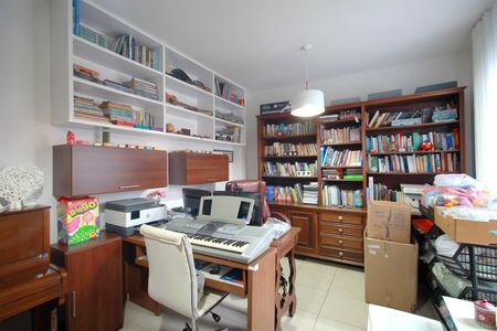 Casa à venda com 400m², 5 quartos e 4 vagasEscritório