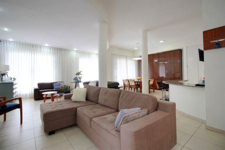 Casa à venda com 400m², 5 quartos e 4 vagasSala