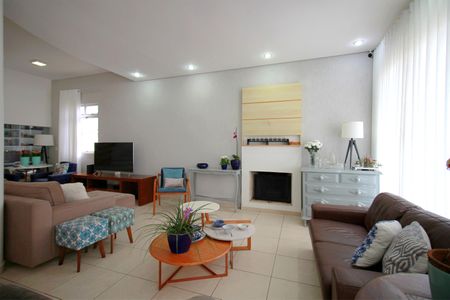 Casa à venda com 400m², 5 quartos e 4 vagasSala