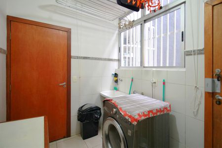 Casa à venda com 400m², 5 quartos e 4 vagasÁrea de Serviço