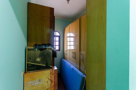 Casa à venda com 417m², 4 quartos e 6 vagas Casa à venda com 417m², 4 quartos e 6 vagasCloset