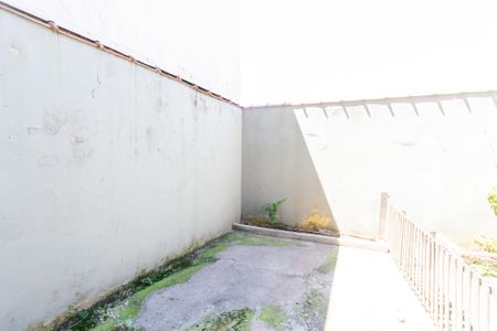 Casa à venda com 417m², 4 quartos e 6 vagas Casa à venda com 417m², 4 quartos e 6 vagasÁrea Externa