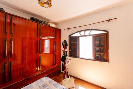 Casa à venda com 417m², 4 quartos e 6 vagas Casa à venda com 417m², 4 quartos e 6 vagasQuarto 3