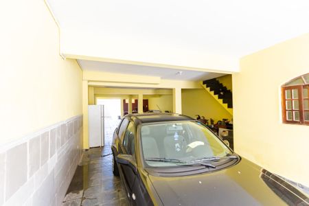 Casa à venda com 417m², 4 quartos e 6 vagas Casa à venda com 417m², 4 quartos e 6 vagasGaragem