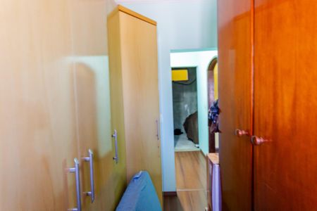 Casa à venda com 417m², 4 quartos e 6 vagas Casa à venda com 417m², 4 quartos e 6 vagasCloset