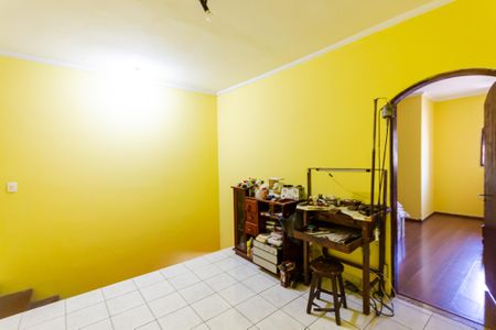 Casa à venda com 417m², 4 quartos e 6 vagas Casa à venda com 417m², 4 quartos e 6 vagasSala 2