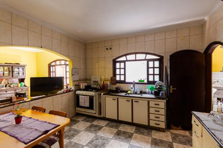 Casa à venda com 417m², 4 quartos e 6 vagas Casa à venda com 417m², 4 quartos e 6 vagasCozinha