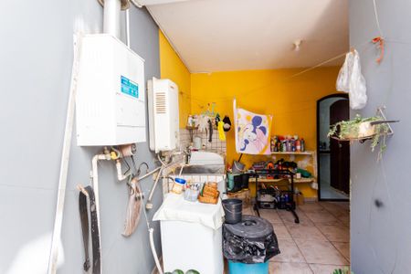 Casa à venda com 417m², 4 quartos e 6 vagas Casa à venda com 417m², 4 quartos e 6 vagasÁrea de Serviço