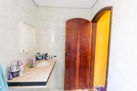 Casa à venda com 417m², 4 quartos e 6 vagas Casa à venda com 417m², 4 quartos e 6 vagasBanheiro de Serviço