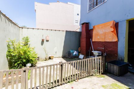 Casa à venda com 417m², 4 quartos e 6 vagas Casa à venda com 417m², 4 quartos e 6 vagasÁrea Externa