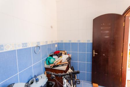 Casa à venda com 417m², 4 quartos e 6 vagas Casa à venda com 417m², 4 quartos e 6 vagasBanheiro do Quarto 4