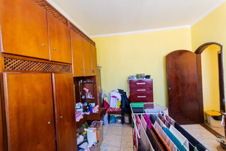 Casa à venda com 417m², 4 quartos e 6 vagas Casa à venda com 417m², 4 quartos e 6 vagasQuarto de Serviço