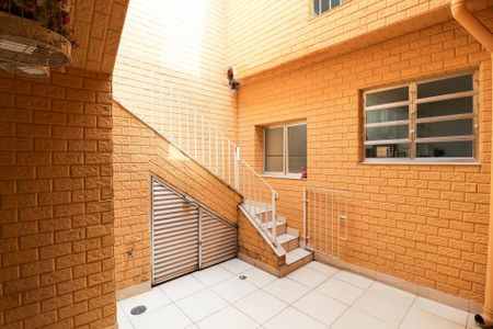 Casa à venda com 220m², 3 quartos e 2 vagasÁrea Externa