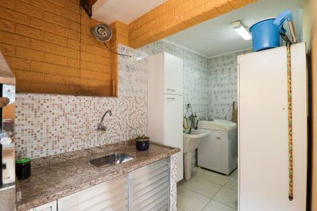 Casa à venda com 220m², 3 quartos e 2 vagasÁrea de Serviço e Churrasqueira