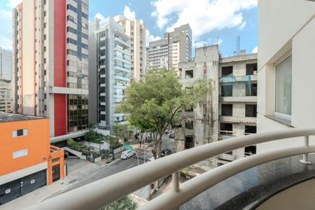 Apartamento para alugar com 40m², 1 quarto e 1 vaga Apartamento para alugar com 40m², 1 quarto e 1 vagaSacada