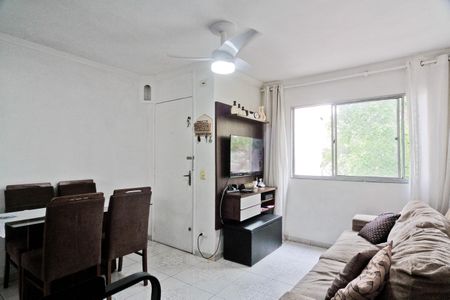 Apartamento à venda com 50m², 2 quartos e 1 vaga Apartamento à venda com 50m², 2 quartos e 1 vagaSala