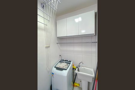 Apartamento à venda com 38m², 2 quartos e sem vagaCozinha e Área de Serviço