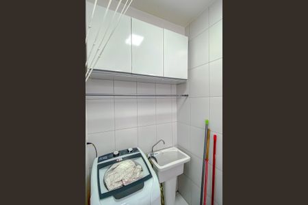 Apartamento à venda com 38m², 2 quartos e sem vagaCozinha e Área de Serviço