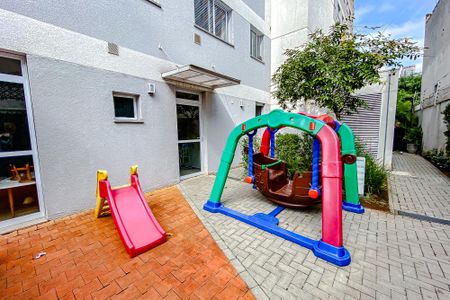 Apartamento à venda com 38m², 2 quartos e sem vagaÁrea comum - Playground