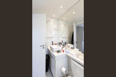 Apartamento à venda com 62m², 2 quartos e 1 vaga Apartamento à venda com 62m², 2 quartos e 1 vagaBanheiro da Suíte