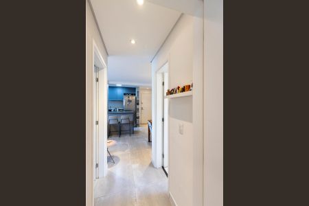 Apartamento à venda com 62m², 2 quartos e 1 vaga Apartamento à venda com 62m², 2 quartos e 1 vagaCorredor